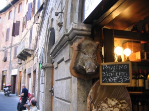 reclama hoata in Siena